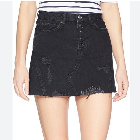 Free People High Waisted Black Denim A-Line Skirt Size 27 - Picture 1 of 4